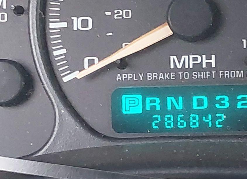 Photo 15 of 2002 Chevrolet Silverado 1500 LS (VIN 2GCEC19T521325556)