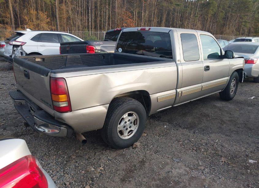 Photo 4 of 2002 Chevrolet Silverado 1500 LS (VIN 2GCEC19T521325556)