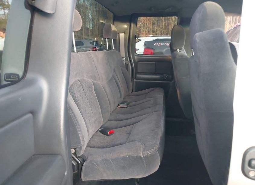 Photo 8 of 2002 Chevrolet Silverado 1500 LS (VIN 2GCEC19T521325556)