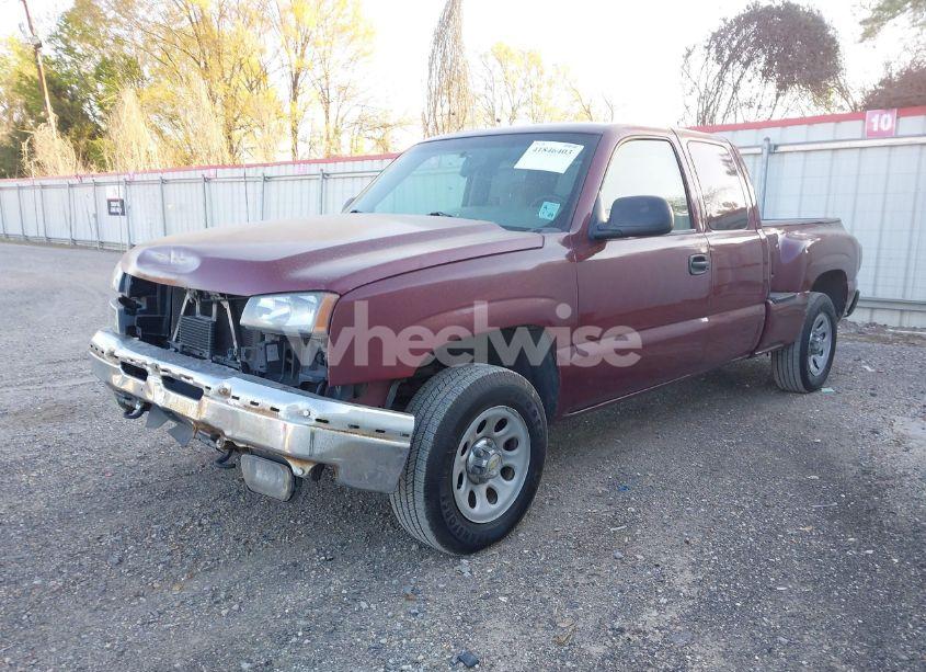 Photo 2 of 2003 Chevrolet Silverado 1500 LS (VIN 2GCEC19T531184487)