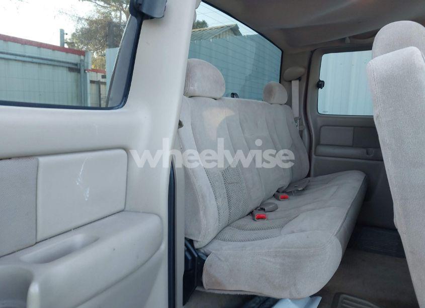 Photo 8 of 2003 Chevrolet Silverado 1500 LS (VIN 2GCEC19T531184487)