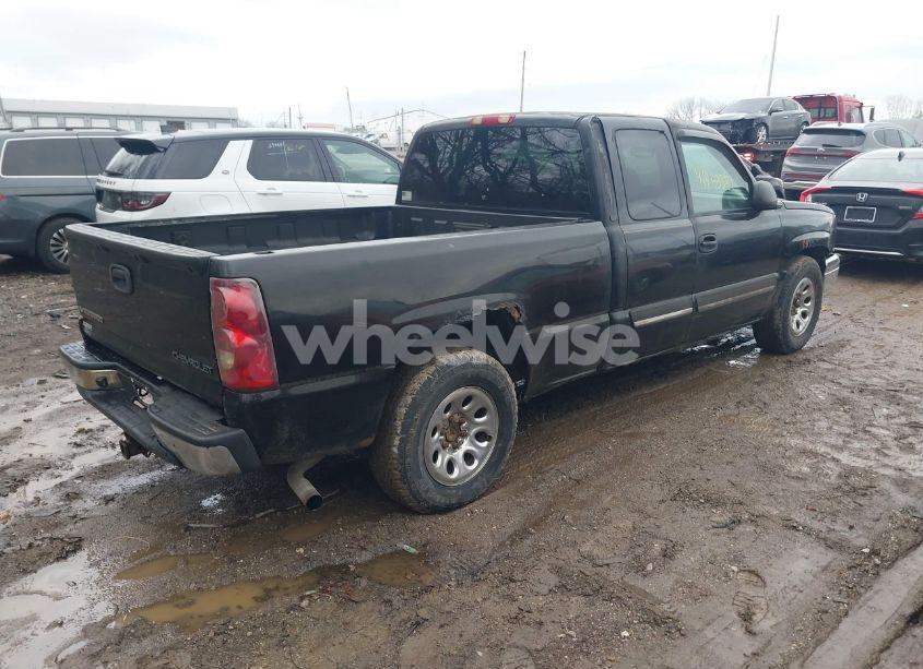 Photo 4 of 2003 Chevrolet Silverado 1500 LS (VIN 2GCEC19T531230495)