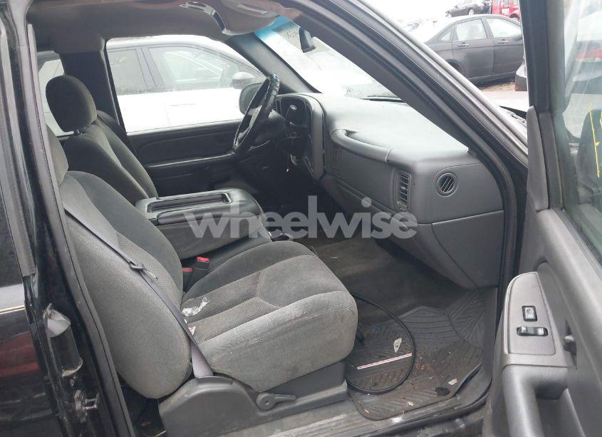 Photo 5 of 2003 Chevrolet Silverado 1500 LS (VIN 2GCEC19T531230495)