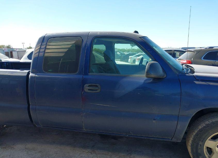 Photo 13 of 2004 Chevrolet Silverado 1500 LS (VIN 2GCEC19T541366482)