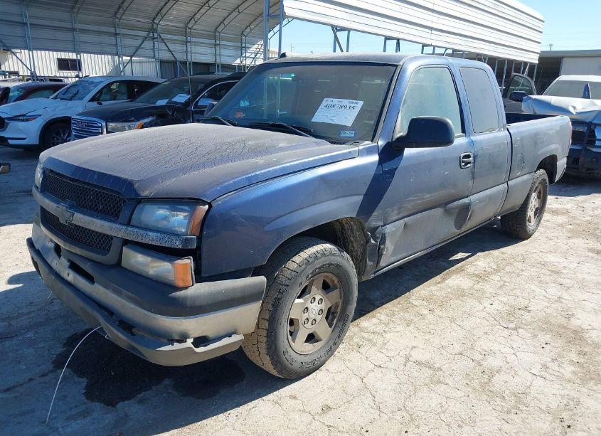 Photo 2 of 2004 Chevrolet Silverado 1500 LS (VIN 2GCEC19T541366482)