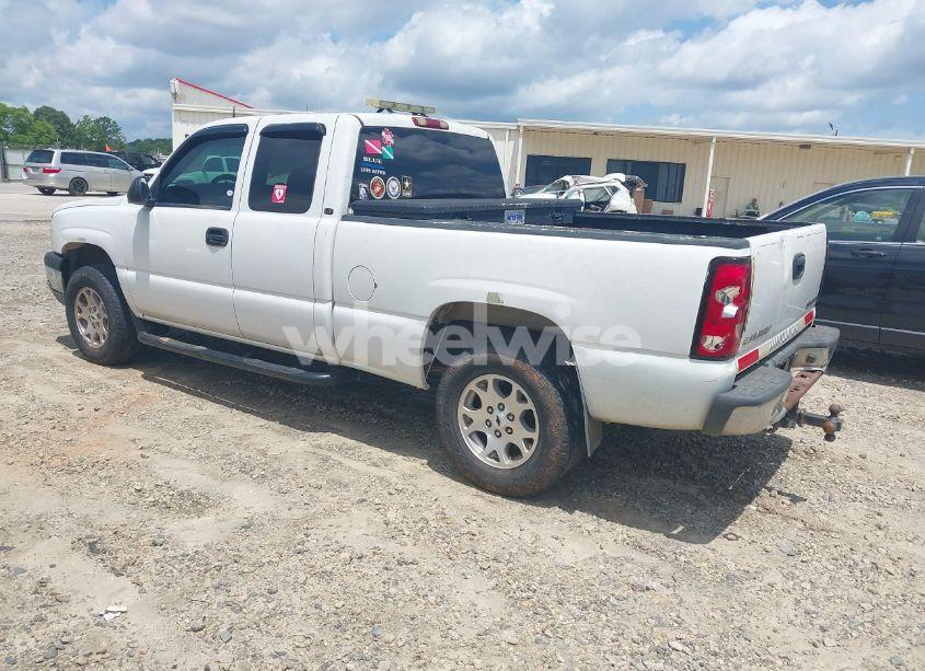 Photo 3 of 2004 Chevrolet Silverado 1500 LT (VIN 2GCEC19T541374193)