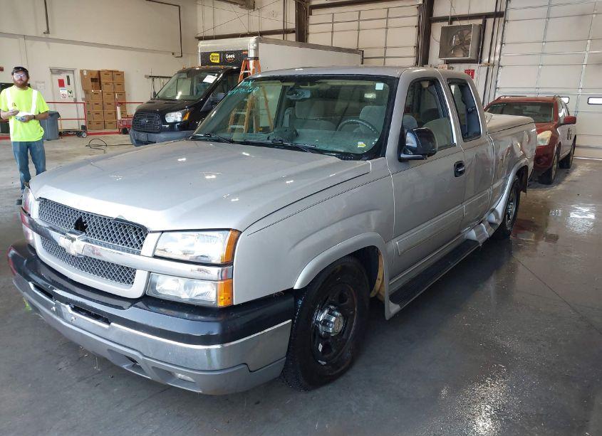Photo 2 of 2004 Chevrolet Silverado 1500 LS (VIN 2GCEC19T541385260)