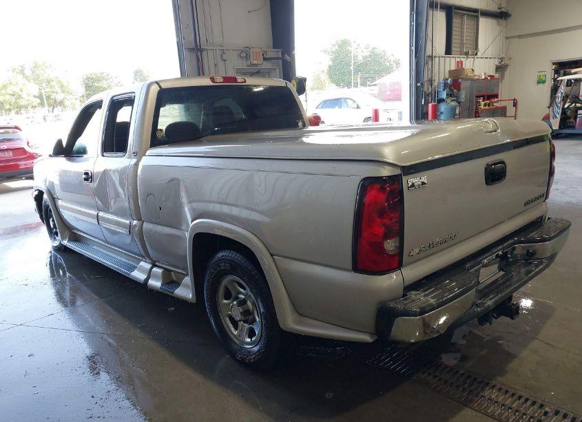 Photo 3 of 2004 Chevrolet Silverado 1500 LS (VIN 2GCEC19T541385260)