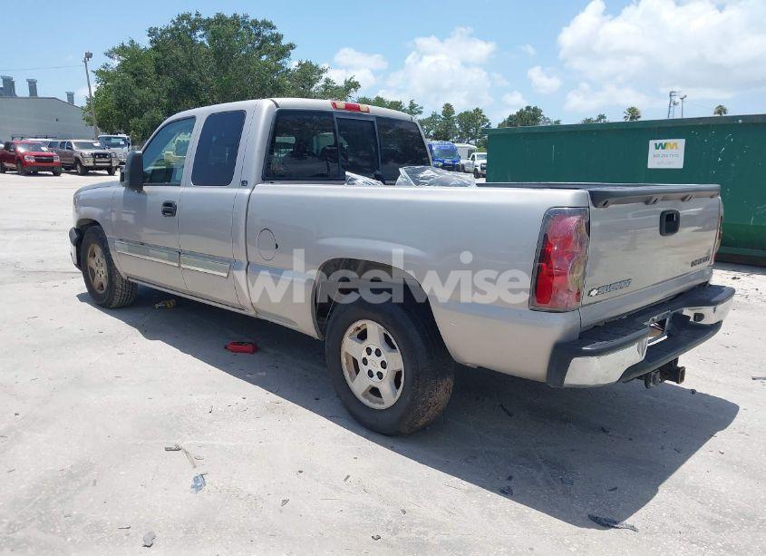 Photo 3 of 2005 Chevrolet Silverado 1500 LS (VIN 2GCEC19T551194164)
