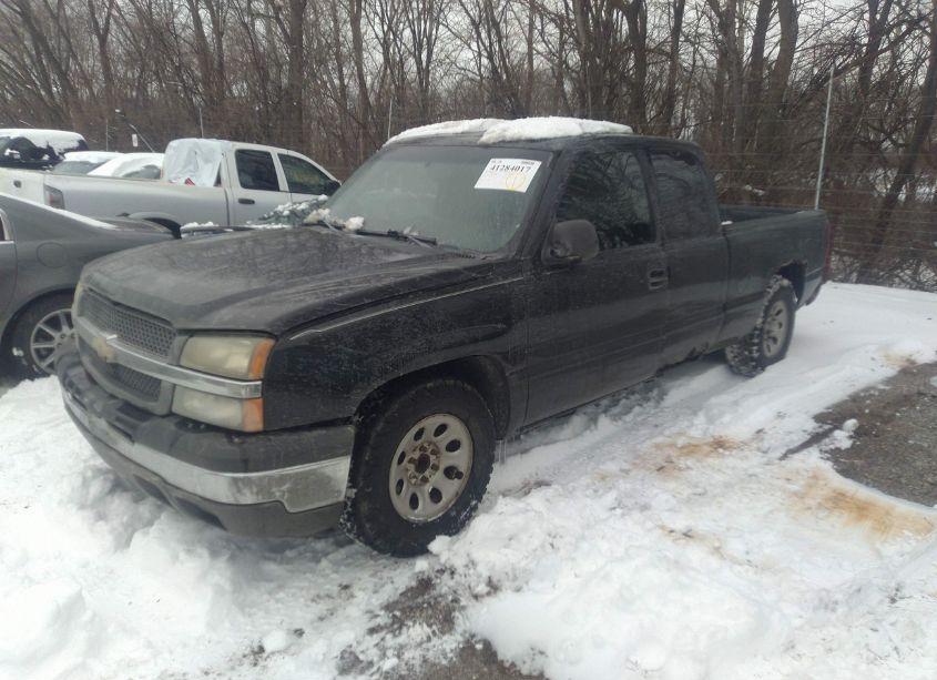 Photo 2 of 2005 Chevrolet Silverado 1500 WORK TRUCK (VIN 2GCEC19T551326999)