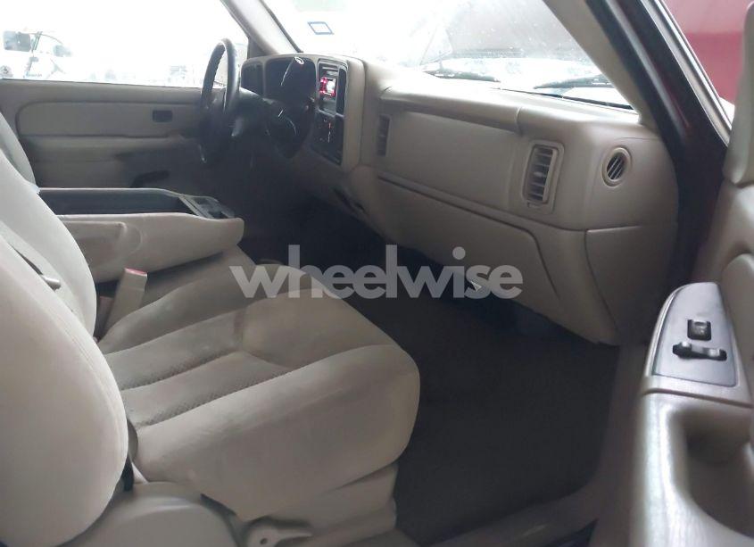 Photo 5 of 2005 Chevrolet Silverado 1500 LS (VIN 2GCEC19T551335430)