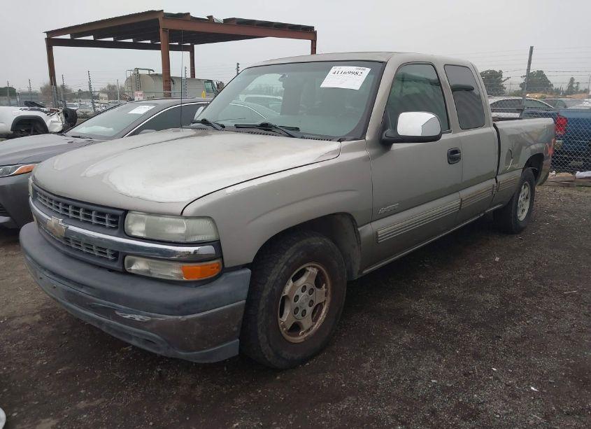 Photo 2 of 2001 Chevrolet Silverado 1500 LS (VIN 2GCEC19T611120231)