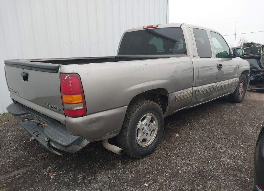 Photo 4 of 2001 Chevrolet Silverado 1500 LS (VIN 2GCEC19T611120231)