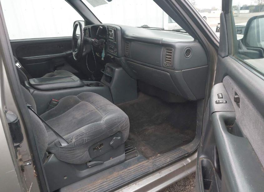 Photo 5 of 2001 Chevrolet Silverado 1500 LS (VIN 2GCEC19T611120231)