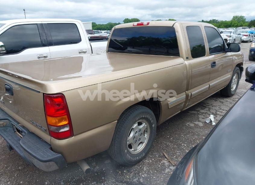 Photo 4 of 2001 Chevrolet Silverado 1500 LS (VIN 2GCEC19T611185046)