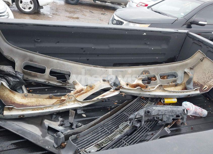 Photo 12 of 2001 Chevrolet Silverado 1500 LS (VIN 2GCEC19T611190151)