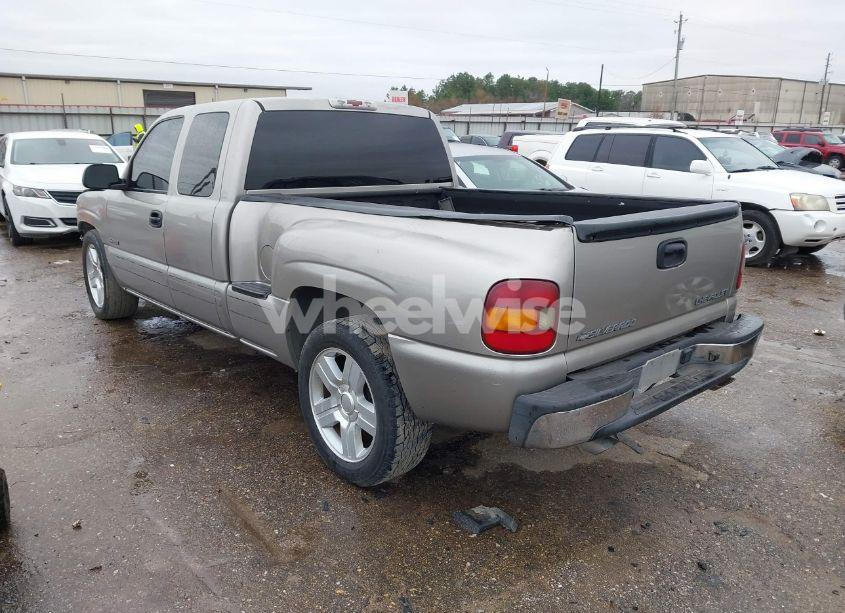 Photo 3 of 2001 Chevrolet Silverado 1500 LS (VIN 2GCEC19T611190151)