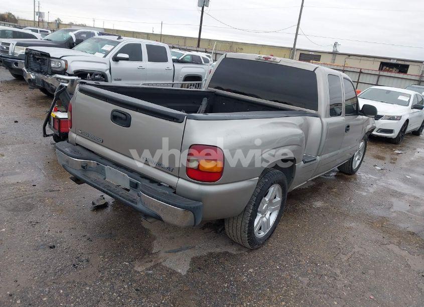 Photo 4 of 2001 Chevrolet Silverado 1500 LS (VIN 2GCEC19T611190151)