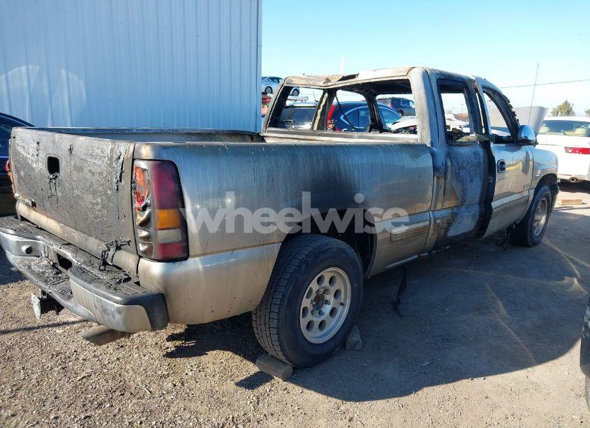 Photo 4 of 2002 Chevrolet Silverado 1500 LS (VIN 2GCEC19T621168779)