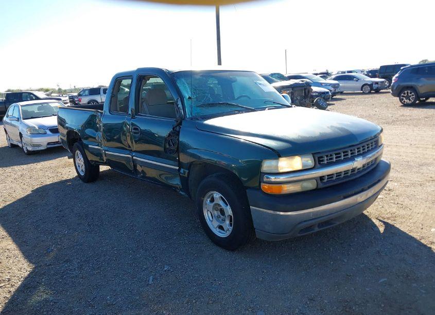 2002 Chevrolet Silverado 1500 LS (VIN 2GCEC19T621189275) main photo