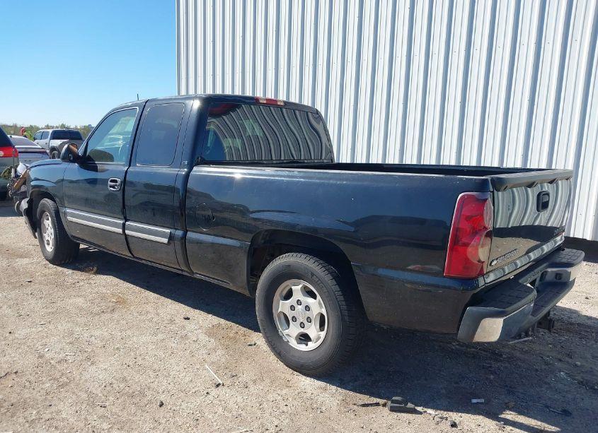 Photo 3 of 2003 Chevrolet Silverado 1500 LS (VIN 2GCEC19T631122743)