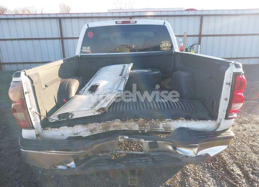 Photo 17 of 2003 Chevrolet Silverado 1500 LS (VIN 2GCEC19T631228996)