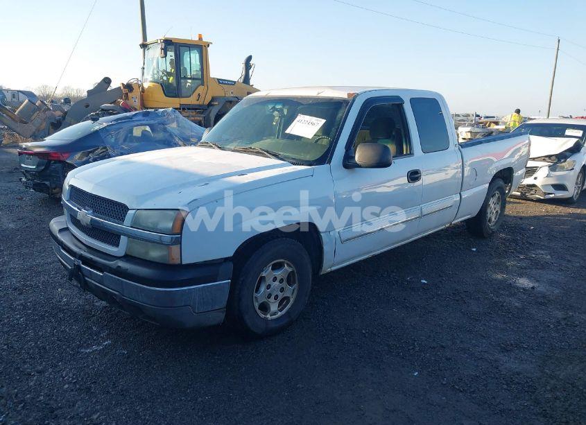 Photo 2 of 2003 Chevrolet Silverado 1500 LS (VIN 2GCEC19T631228996)