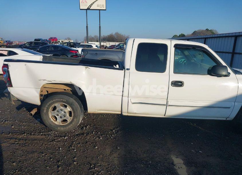 Photo 6 of 2003 Chevrolet Silverado 1500 LS (VIN 2GCEC19T631228996)