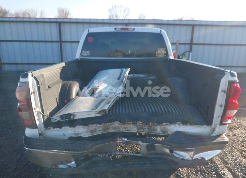 Photo 8 of 2003 Chevrolet Silverado 1500 LS (VIN 2GCEC19T631228996)