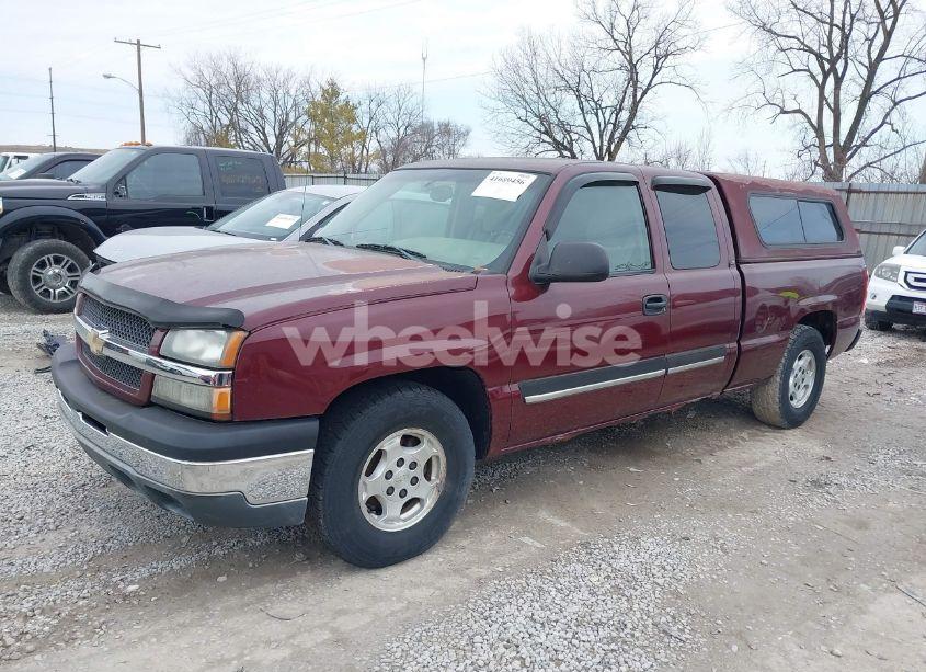 Photo 2 of 2003 Chevrolet Silverado 1500 LS (VIN 2GCEC19T631258452)