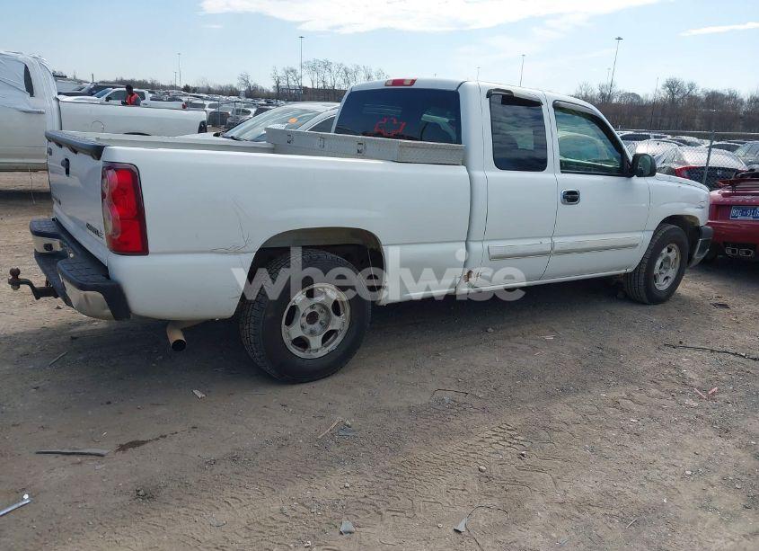 Photo 4 of 2003 Chevrolet Silverado 1500 LS (VIN 2GCEC19T631278202)