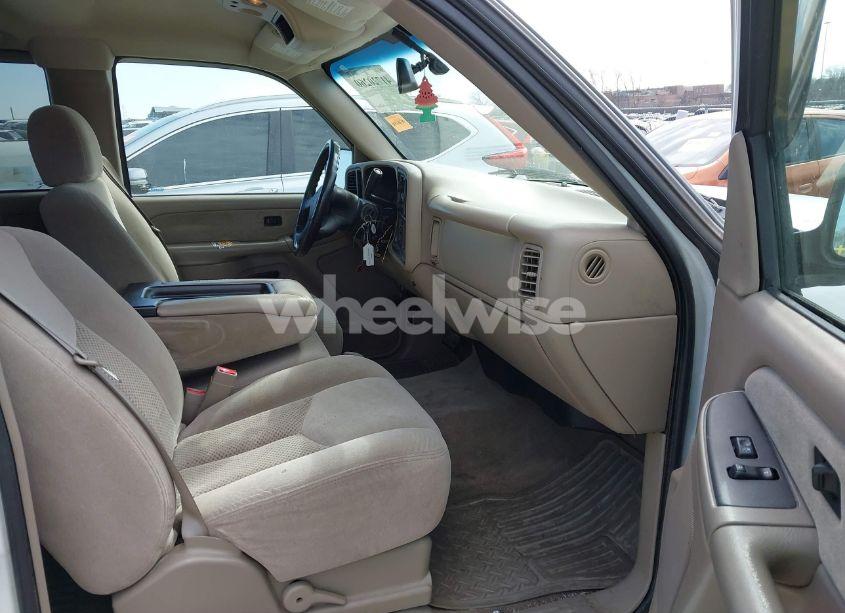 Photo 5 of 2003 Chevrolet Silverado 1500 LS (VIN 2GCEC19T631278202)