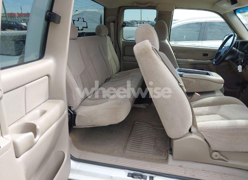 Photo 8 of 2003 Chevrolet Silverado 1500 LS (VIN 2GCEC19T631278202)