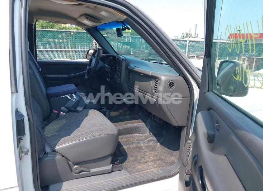 Photo 5 of 2004 Chevrolet Silverado 1500 WORK TRUCK (VIN 2GCEC19T641288987)