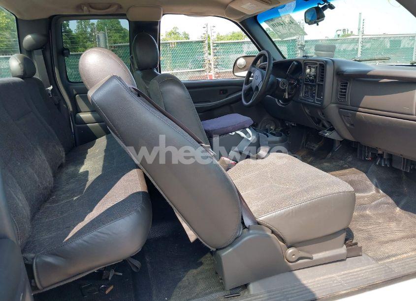 Photo 8 of 2004 Chevrolet Silverado 1500 WORK TRUCK (VIN 2GCEC19T641288987)
