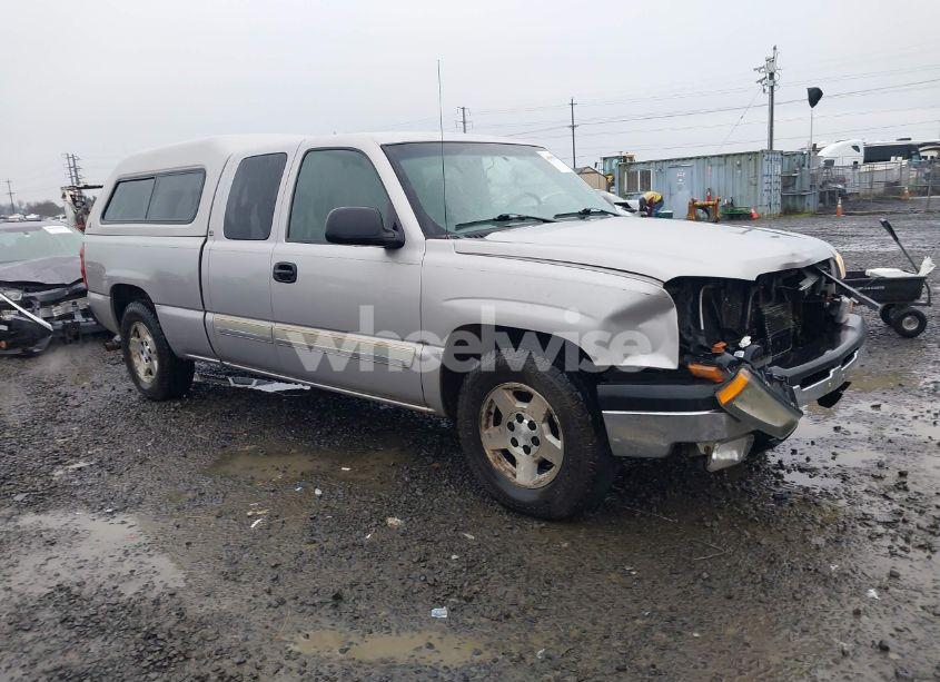 2005 Chevrolet Silverado 1500 LS (VIN 2GCEC19T651261080) main photo