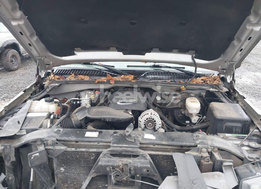 Photo 10 of 2005 Chevrolet Silverado 1500 LS (VIN 2GCEC19T651261080)