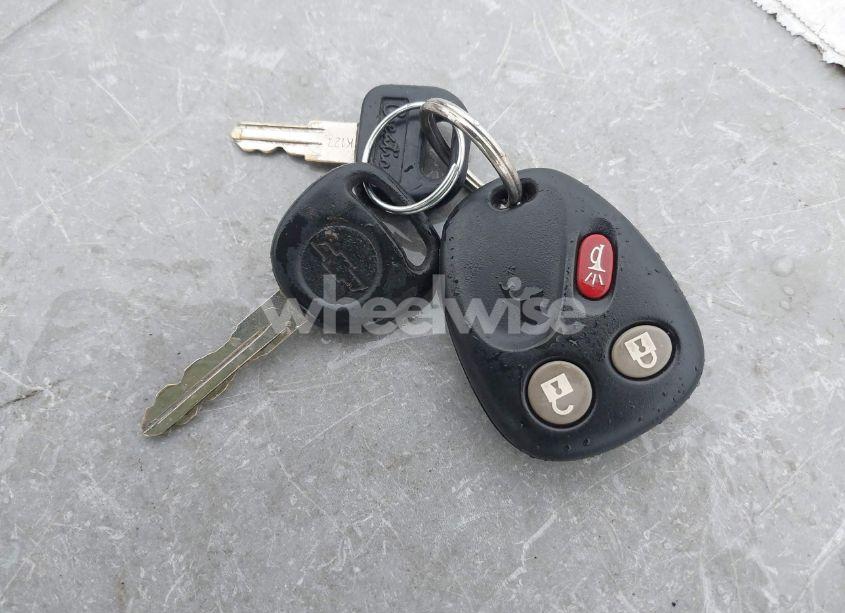 Photo 11 of 2005 Chevrolet Silverado 1500 LS (VIN 2GCEC19T651261080)