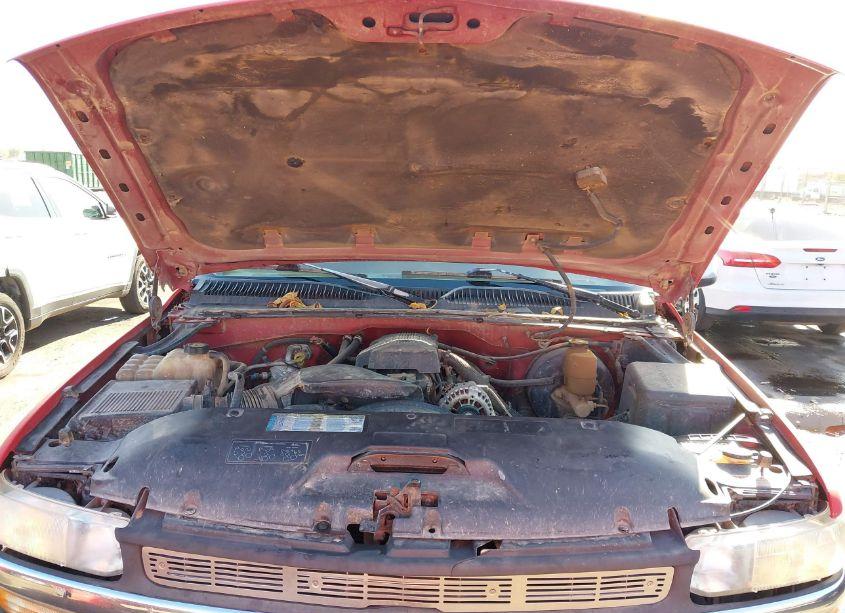 Photo 10 of 2000 Chevrolet Silverado 1500 LS (VIN 2GCEC19T6Y1126184)