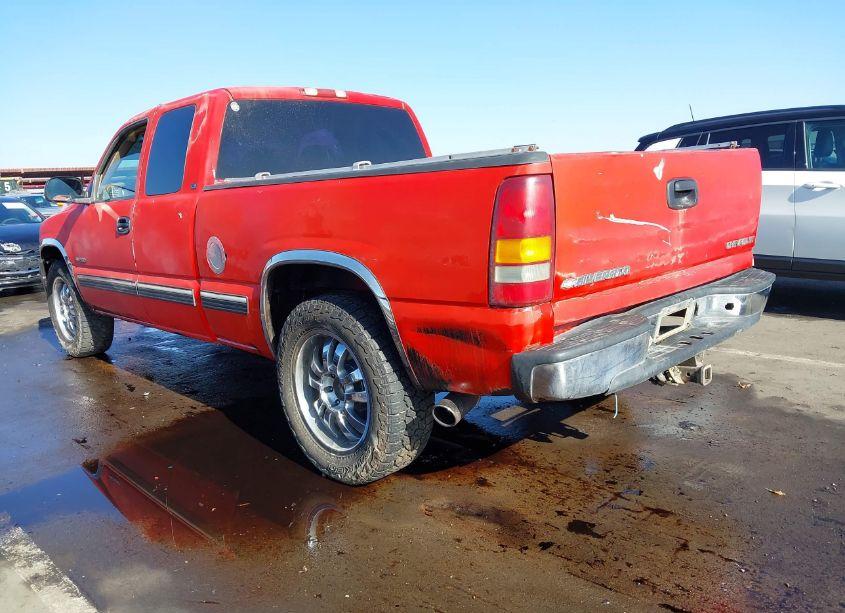 Photo 3 of 2000 Chevrolet Silverado 1500 LS (VIN 2GCEC19T6Y1126184)