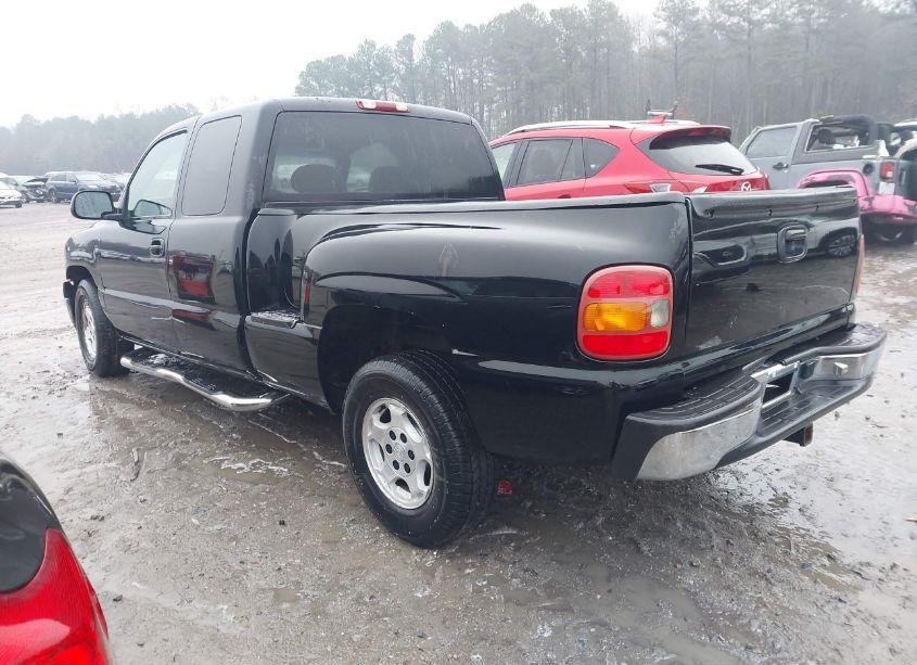 Photo 3 of 2000 Chevrolet Silverado 1500 LS (VIN 2GCEC19T6Y1147164)
