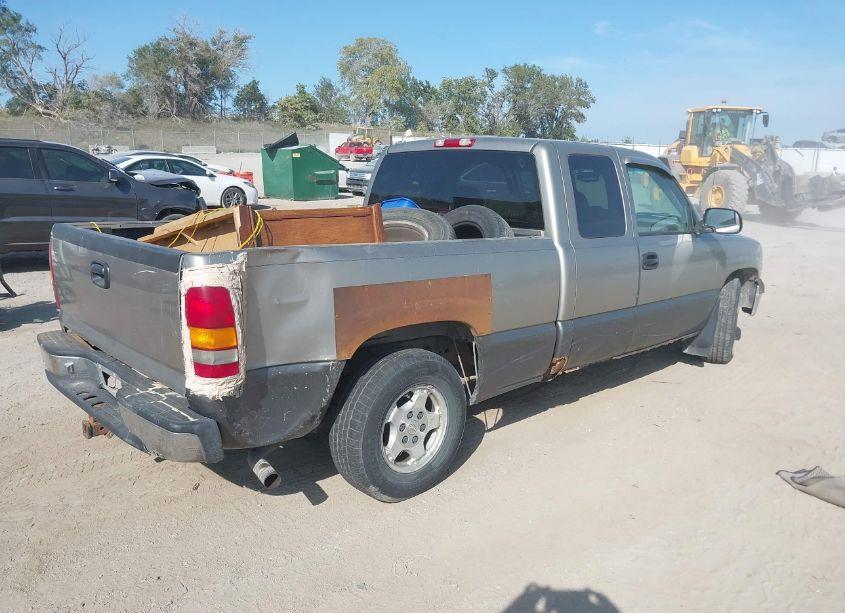 Photo 4 of 2000 Chevrolet Silverado 1500 LS (VIN 2GCEC19T6Y1312114)