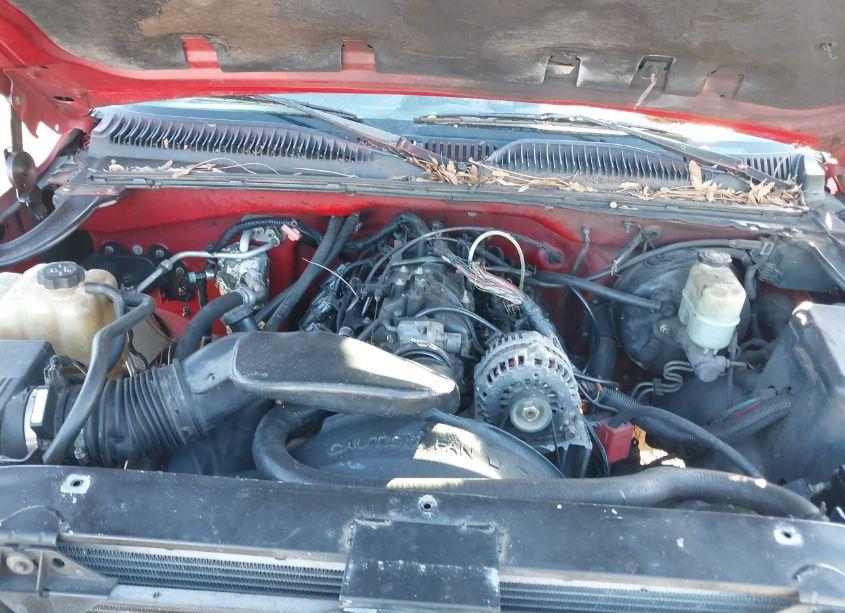 Photo 10 of 2000 Chevrolet Silverado 1500 LS (VIN 2GCEC19T6Y1340947)