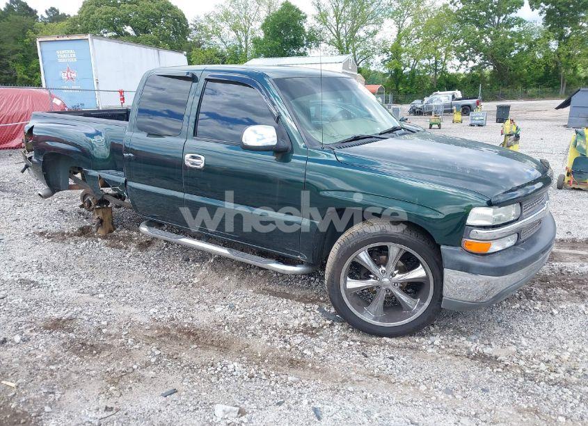 2001 Chevrolet Silverado 1500 LS (VIN 2GCEC19T711148913) main photo