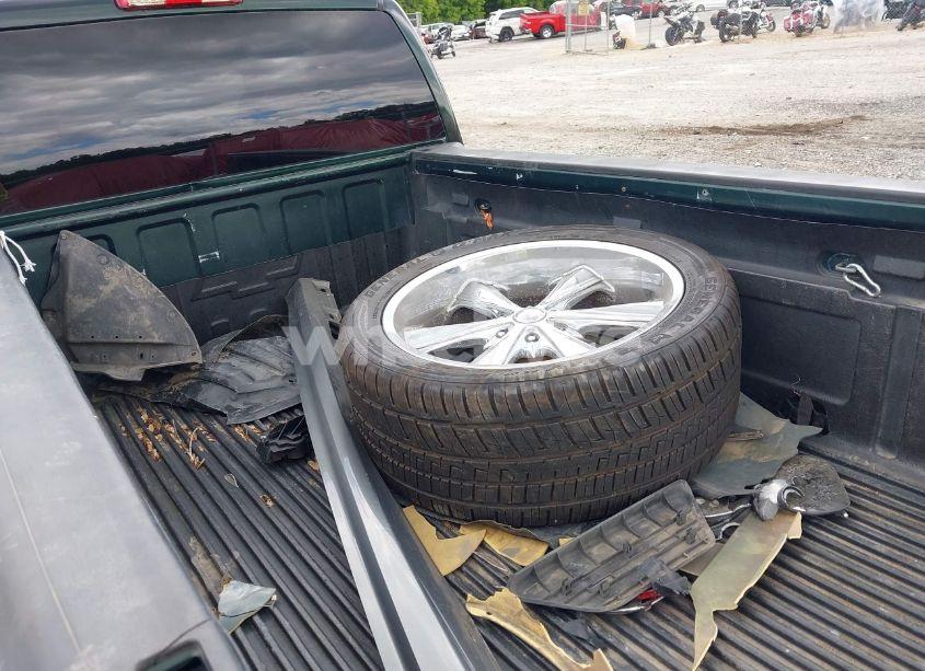 Photo 12 of 2001 Chevrolet Silverado 1500 LS (VIN 2GCEC19T711148913)