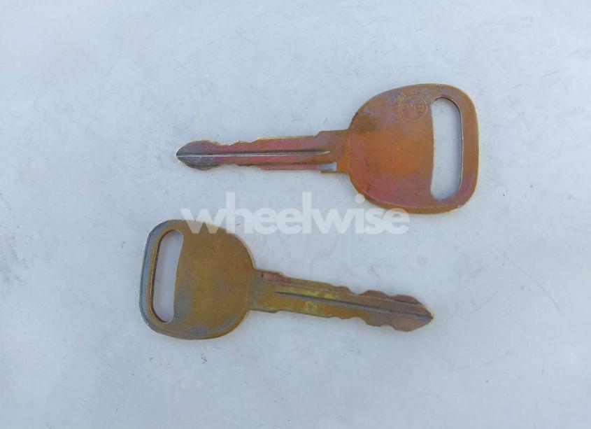 Photo 11 of 2001 Chevrolet Silverado 1500 LS (VIN 2GCEC19T711188456)