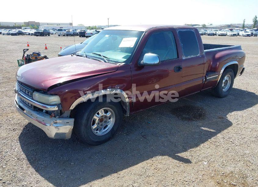 Photo 2 of 2001 Chevrolet Silverado 1500 LS (VIN 2GCEC19T711188456)