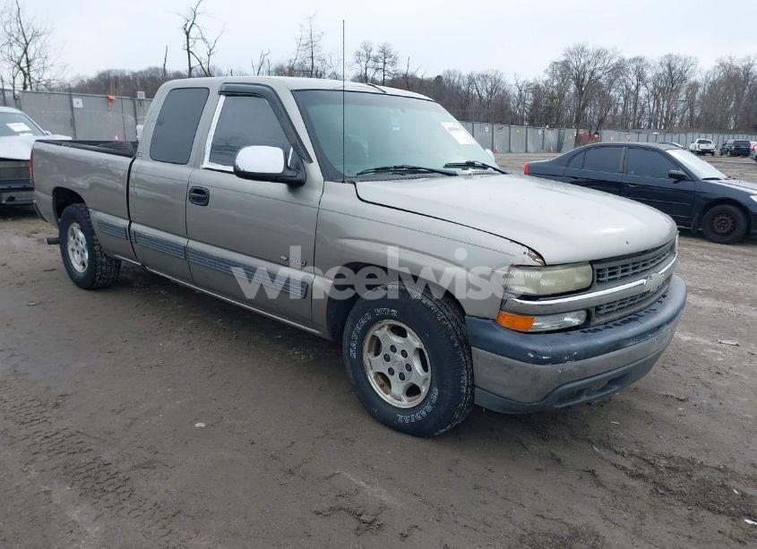 2001 Chevrolet Silverado 1500 LS (VIN 2GCEC19T711249322) main photo