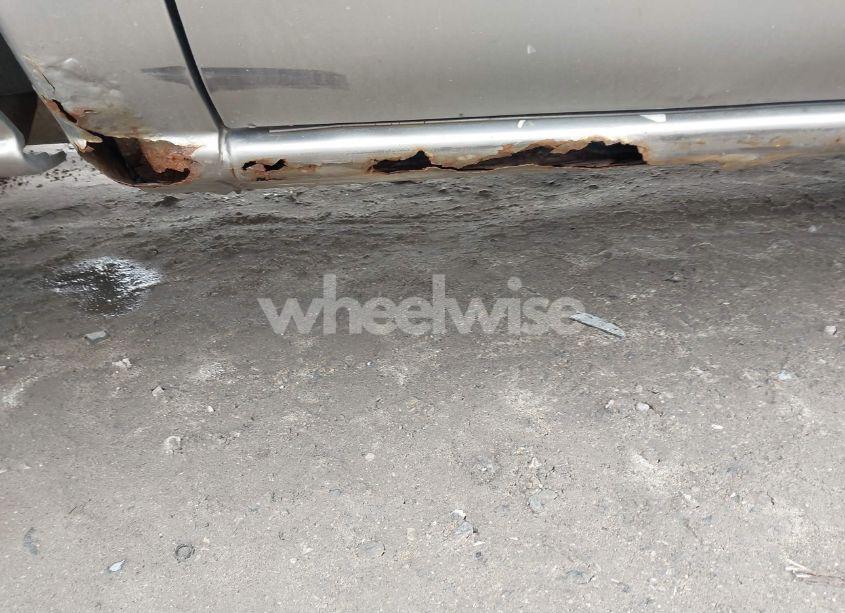 Photo 12 of 2001 Chevrolet Silverado 1500 LS (VIN 2GCEC19T711249322)