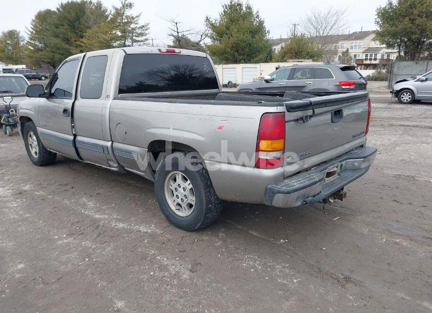 Photo 3 of 2001 Chevrolet Silverado 1500 LS (VIN 2GCEC19T711249322)